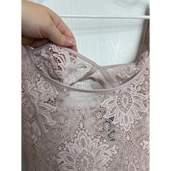 NWT VICTORIAS SECRET Blush Pink Lace Bodysuit lingerie - Picture 2 of 8
